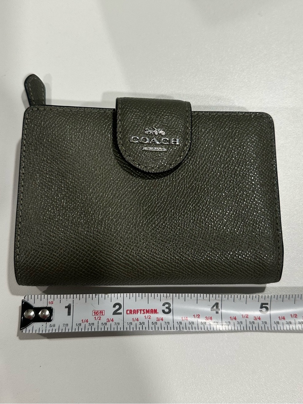 Coach Olive Green Leather Snap Card Holder Wallet - Picture 3 of 4